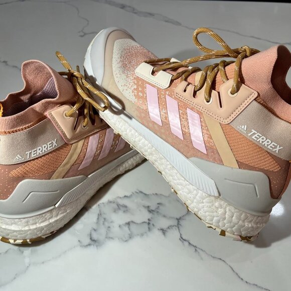 Adidas Terrex Free Hiker 2.0 GORE-TEX Women’s Hiking Shoes – Wonder Beige / Pink - Picture 4 of 7